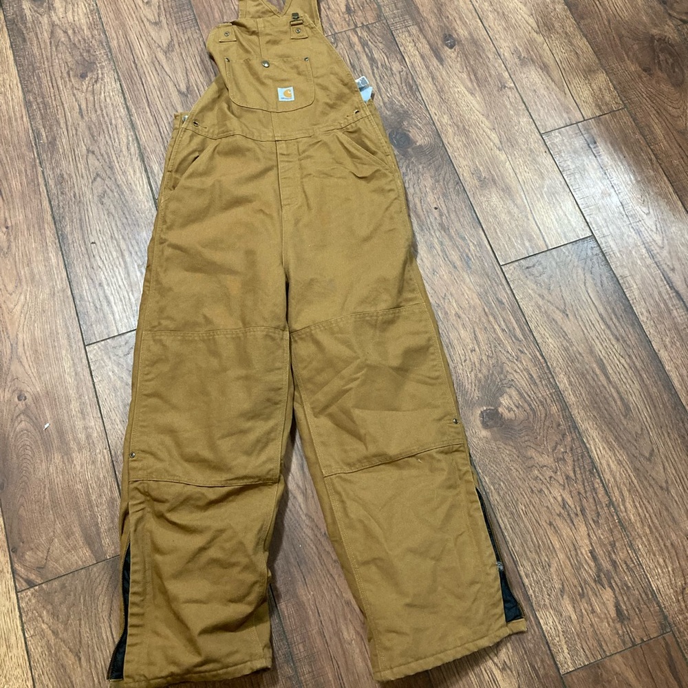 Worn once! In great condition insulated bibs.
